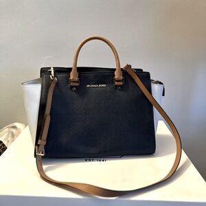 MICHAEL Michael Kors Selma Medium Tri Color Handbag